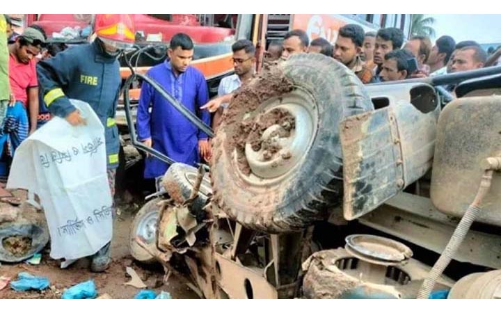 ঈদের দিন গাজীপুর সড়কে প্রাণ গেল ৫ জনের